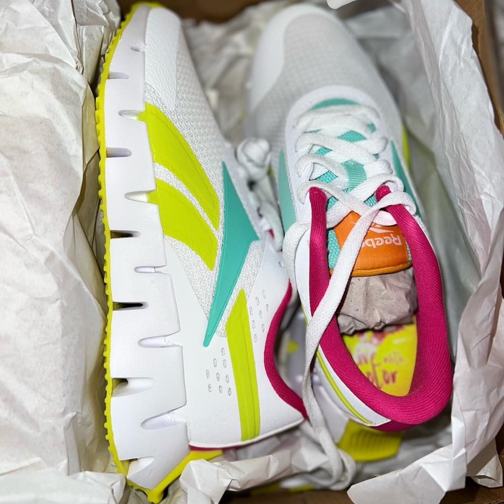BIG KIDS' REEBOK ZIG DYNAMICA 2.0 RUNNING SHOES